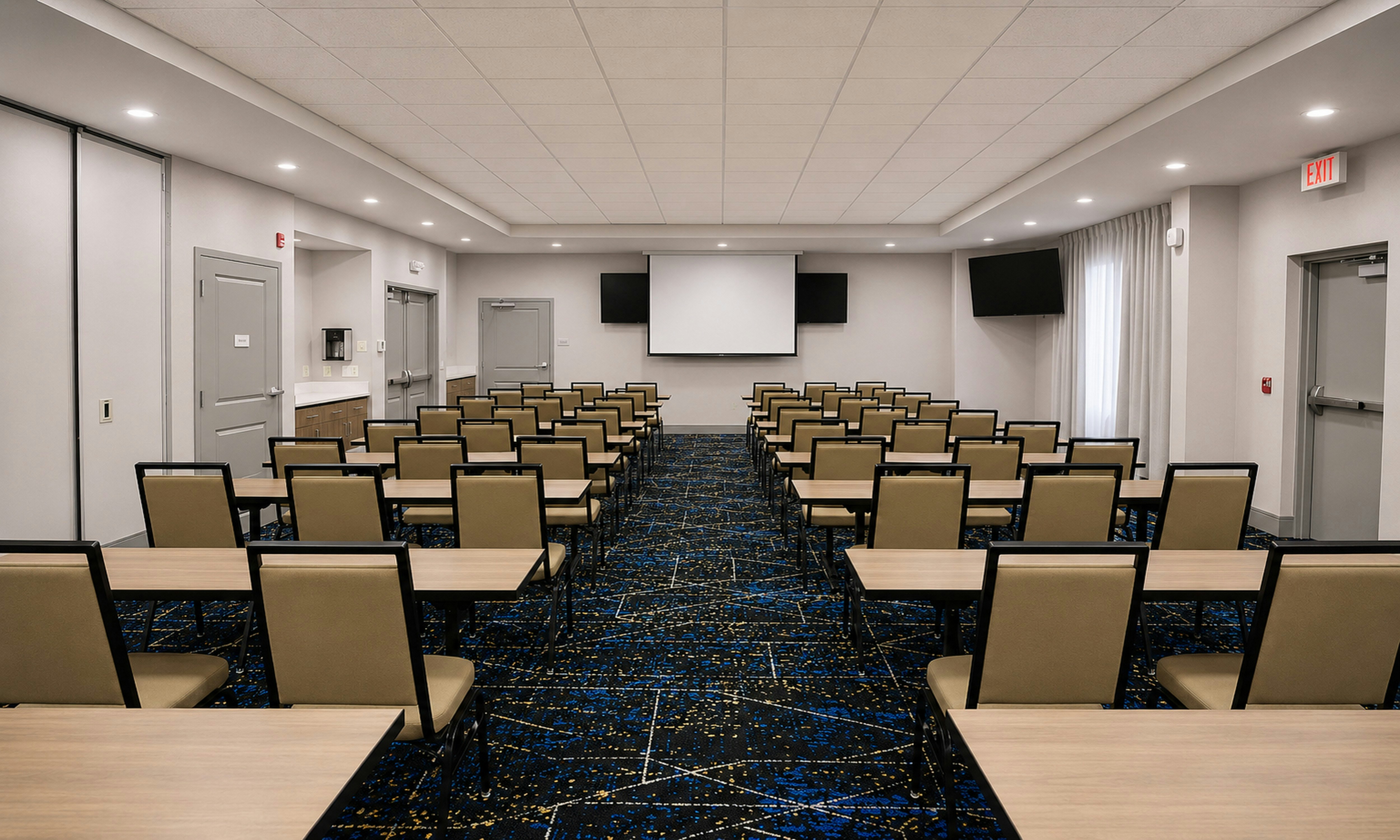 Hampton Inn Oxford Conference Center 76/82