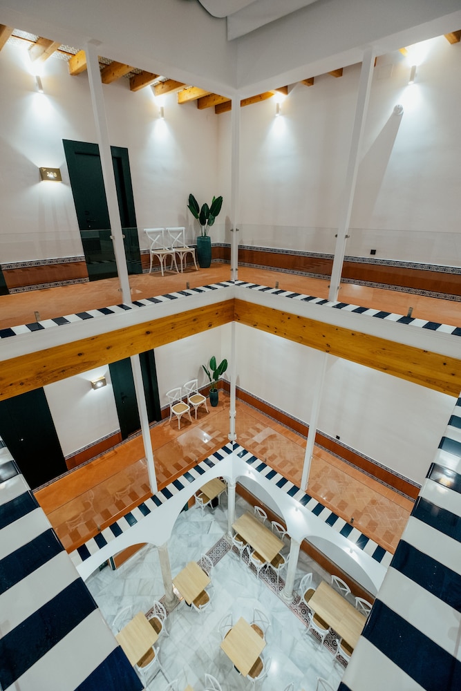Hotel Cetina Sevilla 41/69