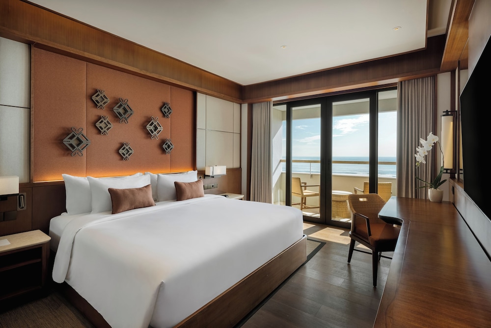 EXECUTIVE, OCEAN VIEW