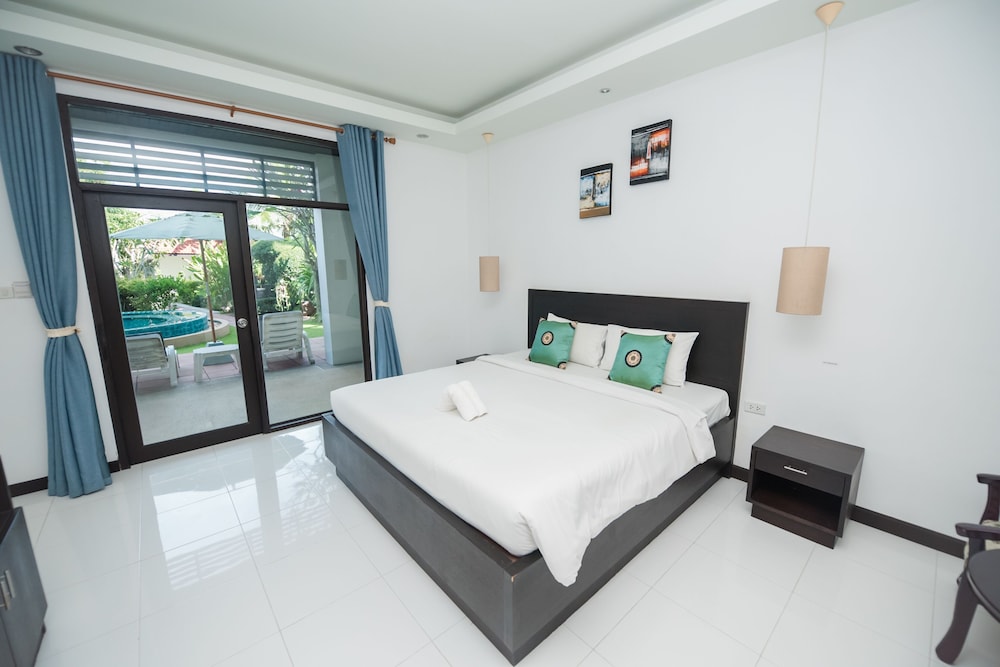 Monaburi Boutique Resort 14/49