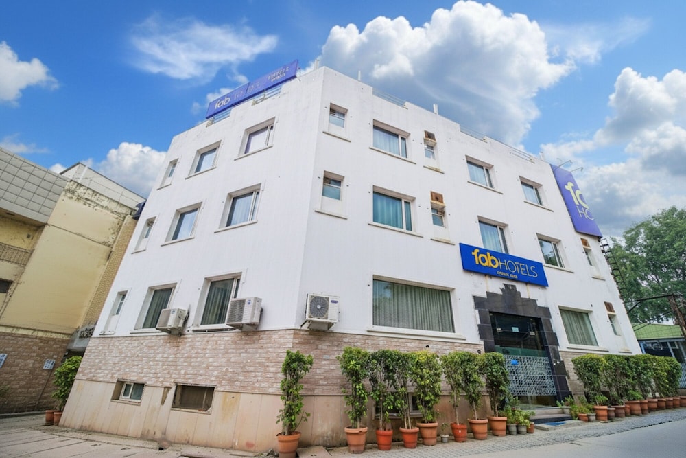 Fabhotel Marble Arch Karol Bagh 4/36