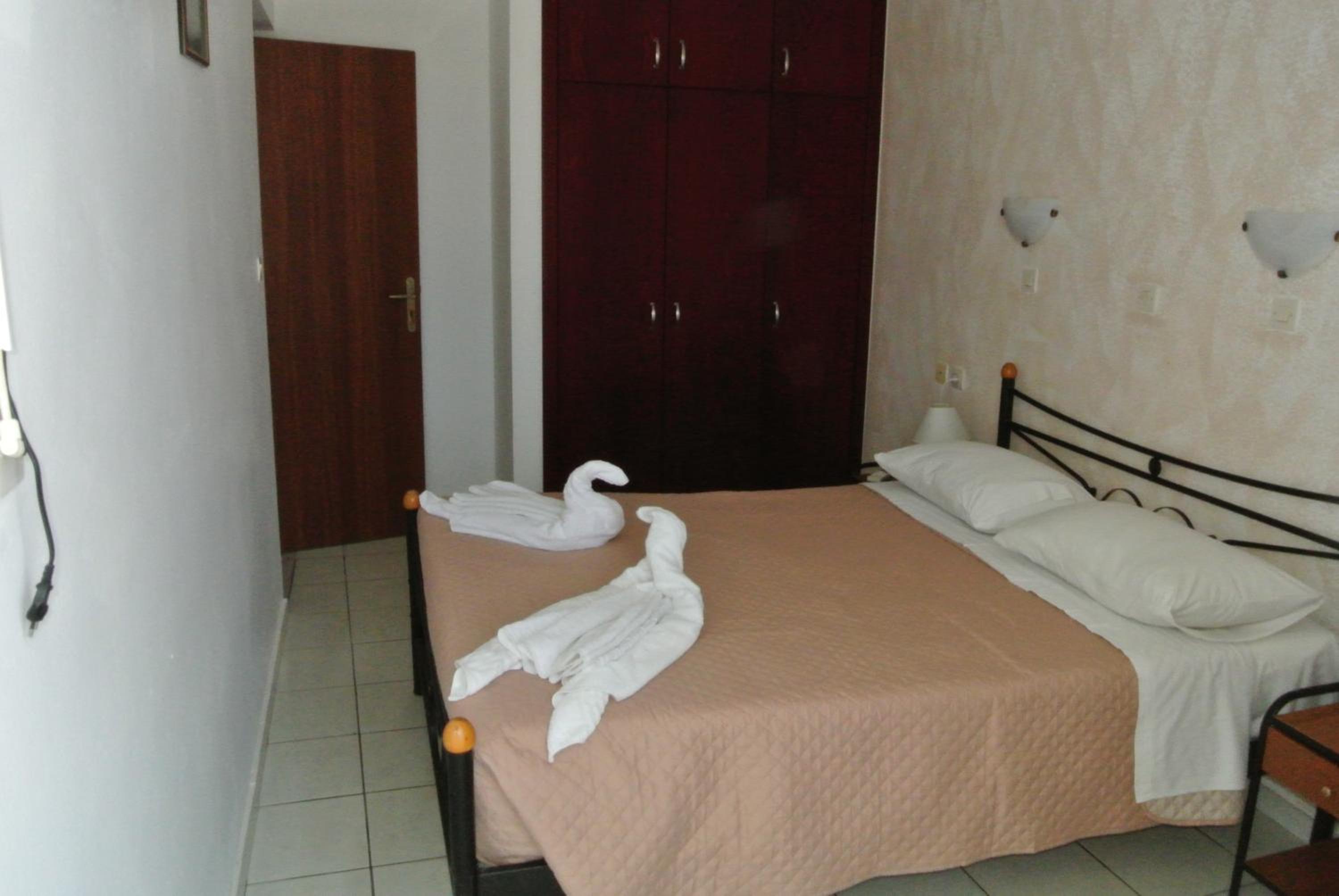 Room, Double Bed, Large