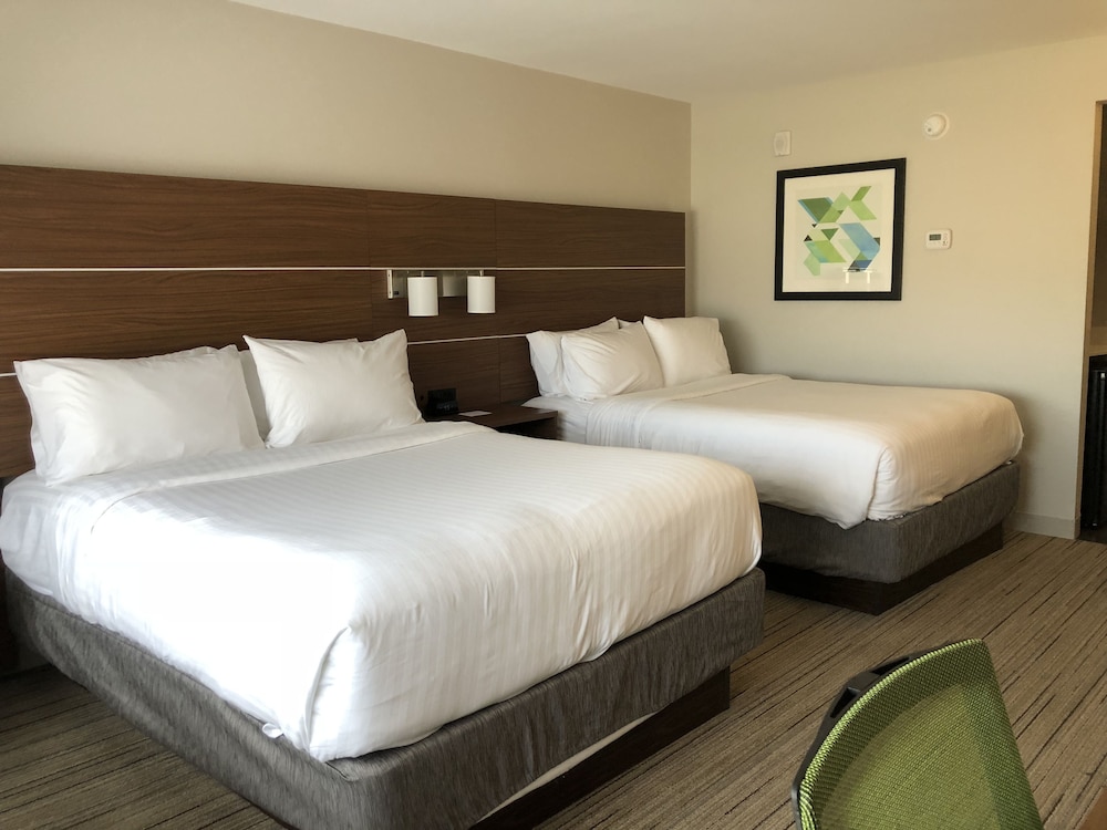 Holiday Inn Express & Suites Denver Northwest - Broomfield 13/51