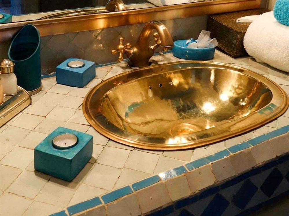 Riad Turquoise 27/81