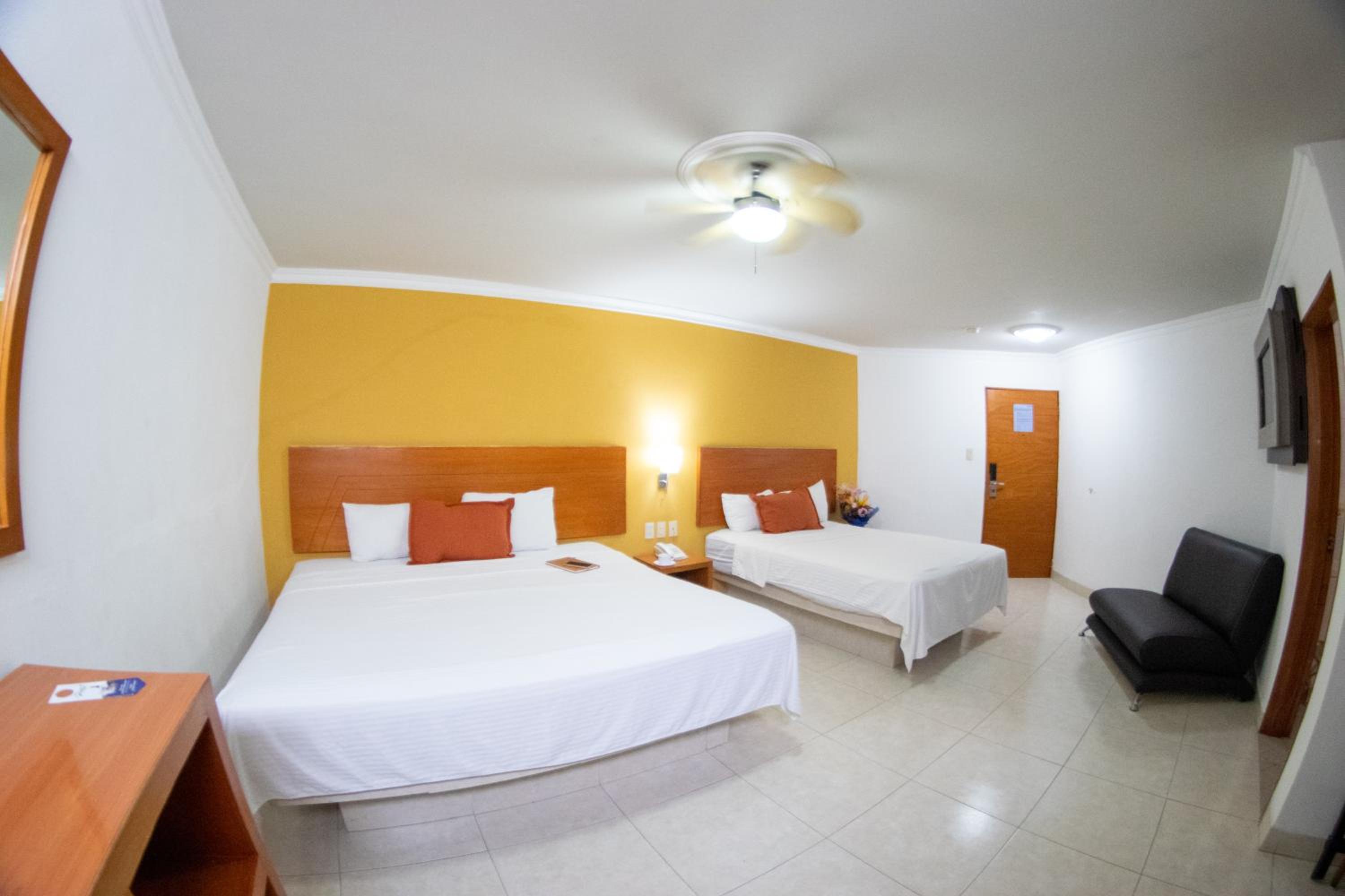 جناح حصري، Hotel Grand River Plaza 8/10