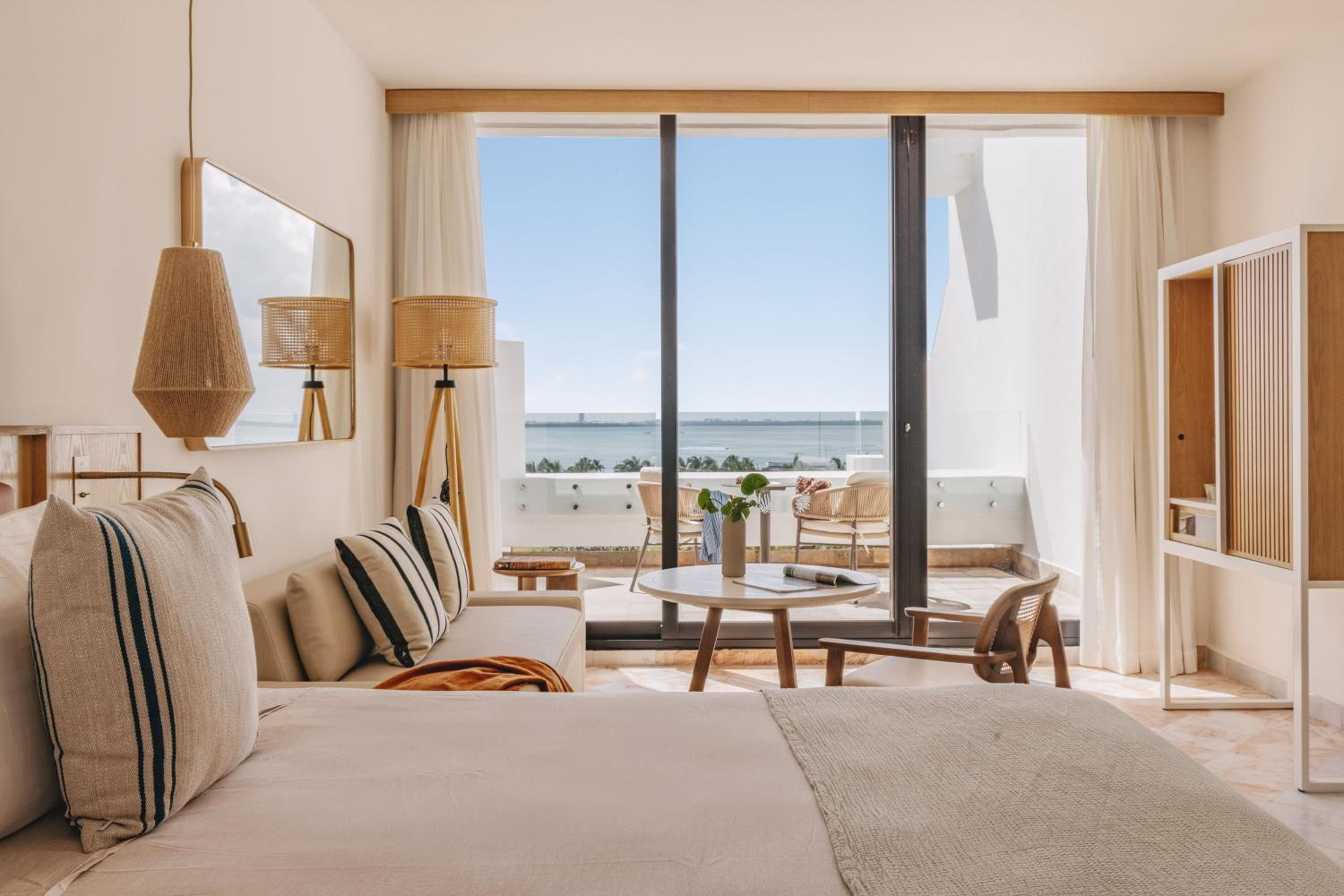 Concierge, 2 Bedrooms, Family, 2 King Beds, Sunset View