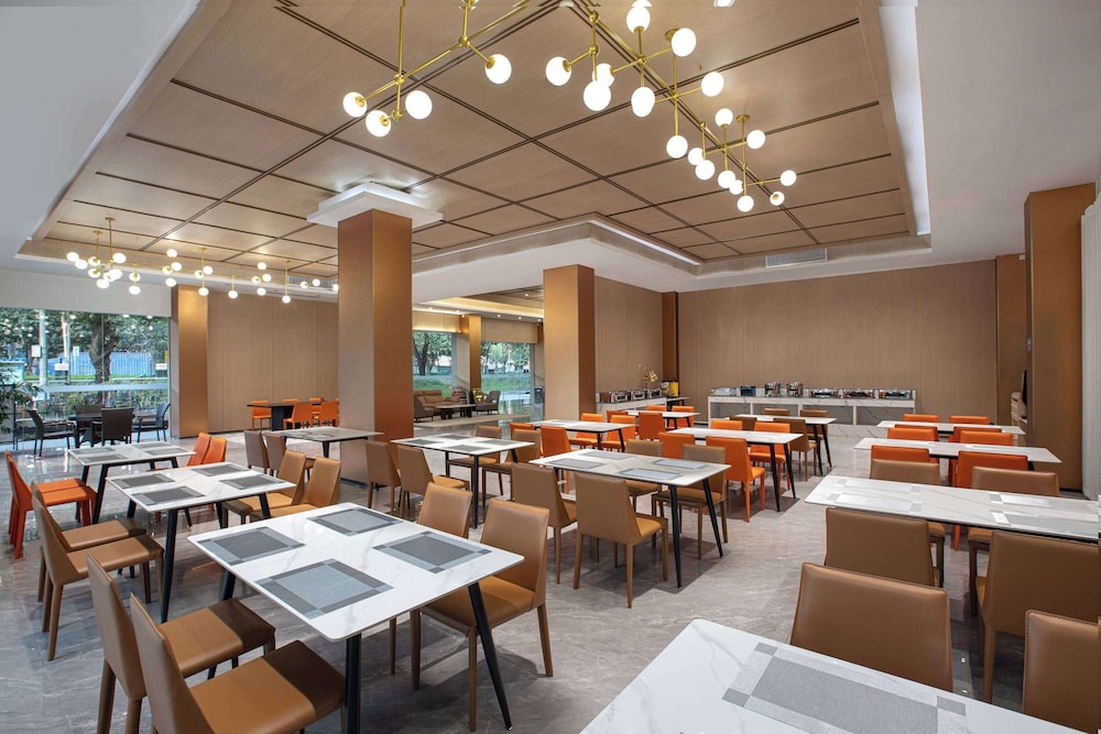 Hawthorn by Wyndham Guangzhou Baiyun Airport 18/20