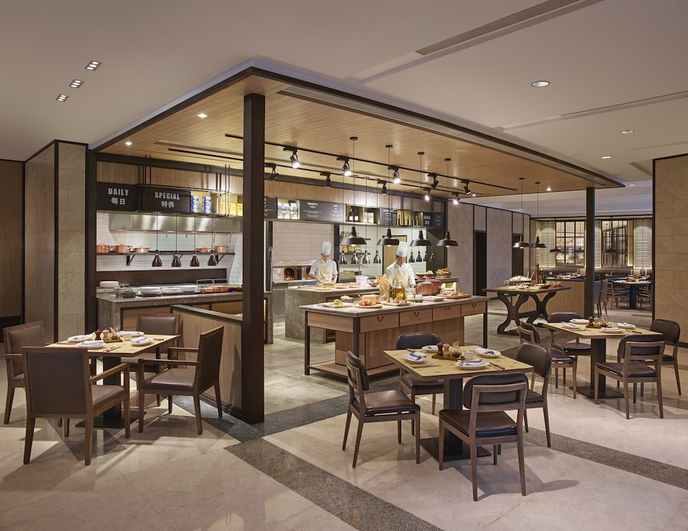 New World Wuhan Hotel 55/70