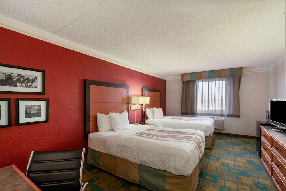 La Quinta Inn Cheyenne 17/54