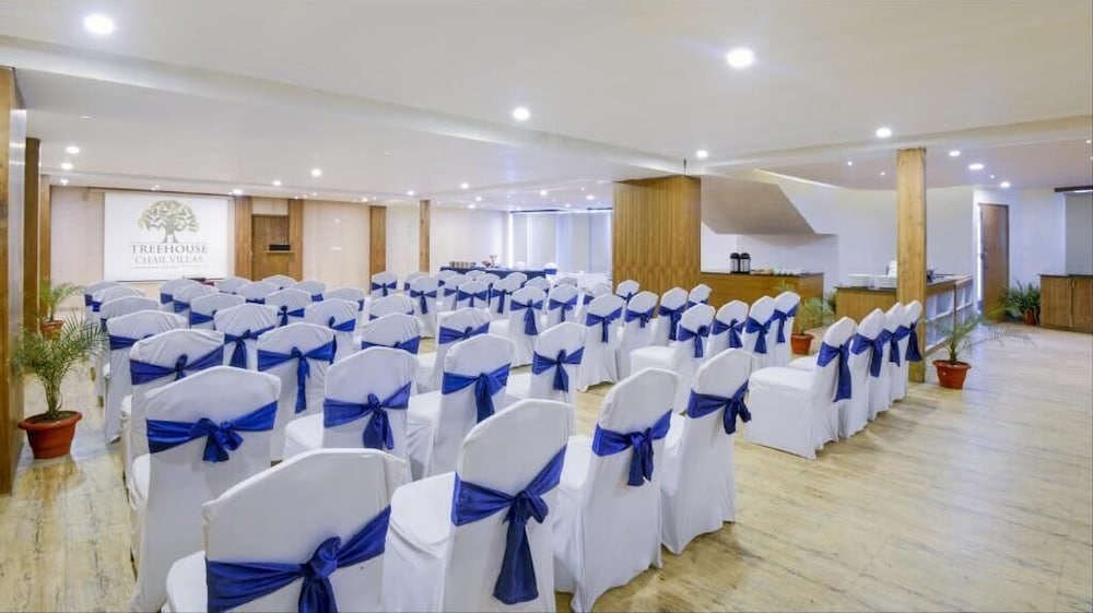 CHAIL VILLAS HOTEL 37/50
