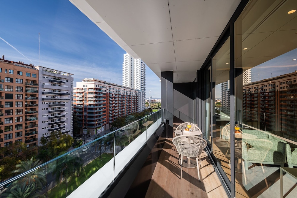 Intelier Core Suites Valencia 23/45