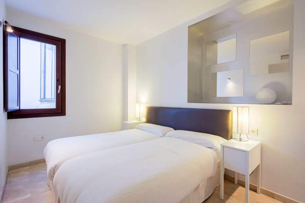 Comet Suites Elvira 15/62