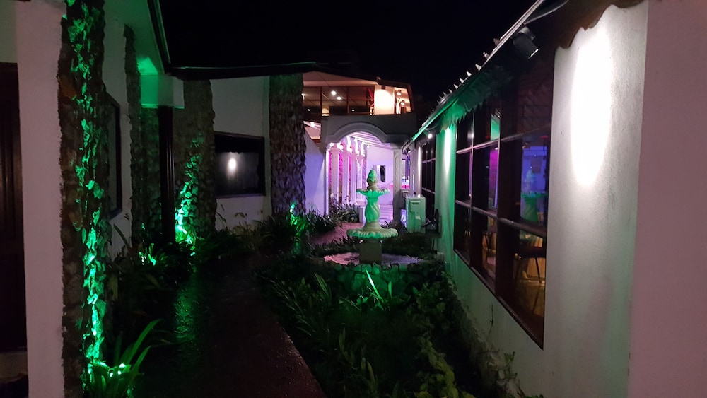 Al Safina Kijal Beach Resort & Restaurant 8/47