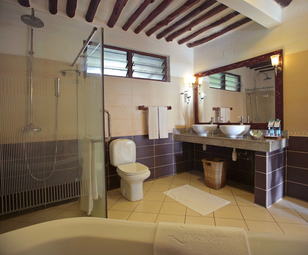 Sultan Sands Island Resort & Spa 12/69