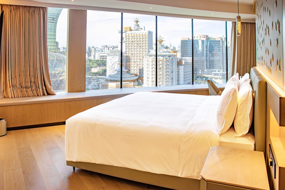 Diamond, Suite, King Bed