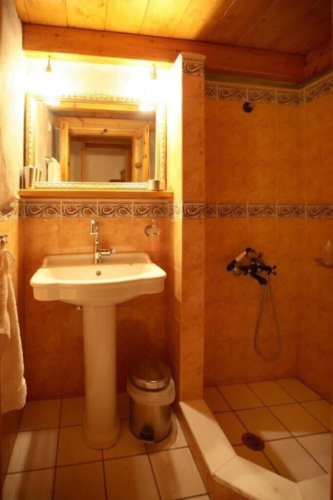 Dorovinis Monemvasia Castlehouses 44/45