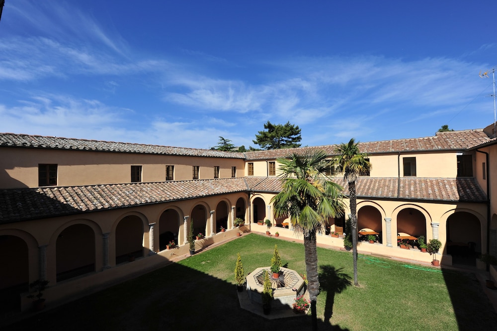Chiostro Delle Monache - Hostel Volterra 37/50