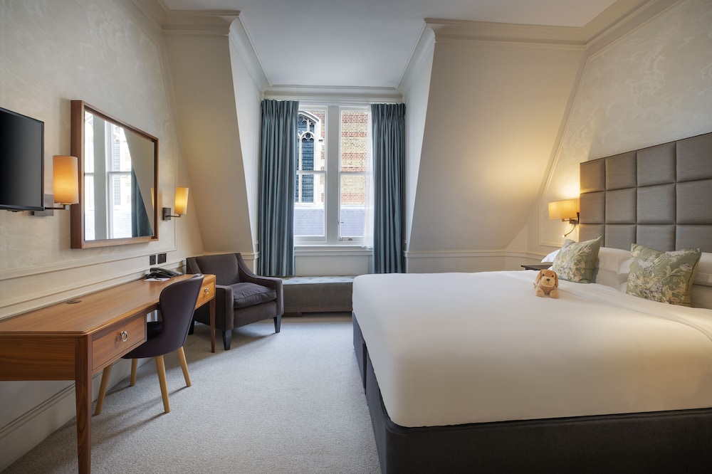 Sloane Square Hotel 17/63