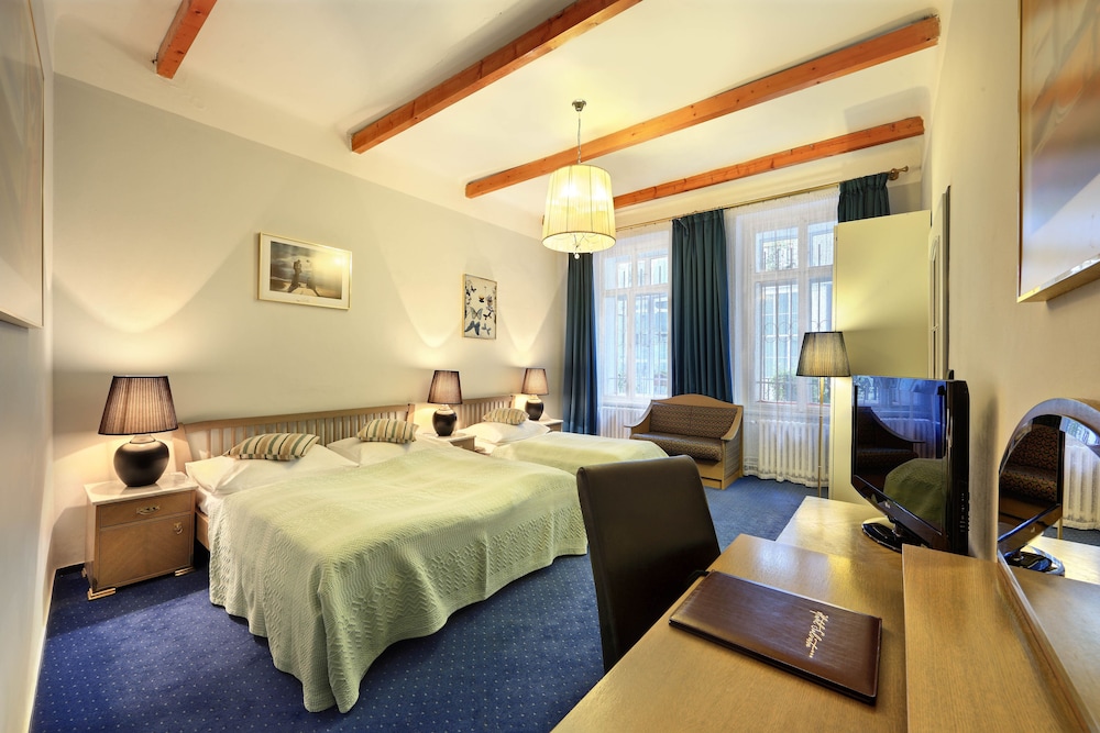 Hotel Salvator 12/50