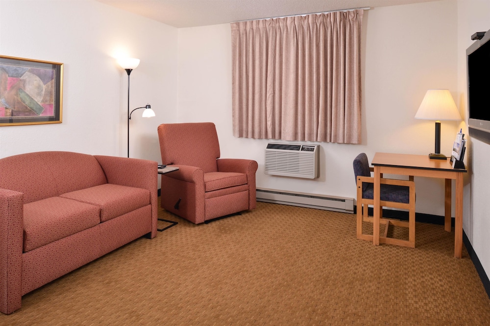 Americas Best Value Inn & Suites Atlantic 24/32