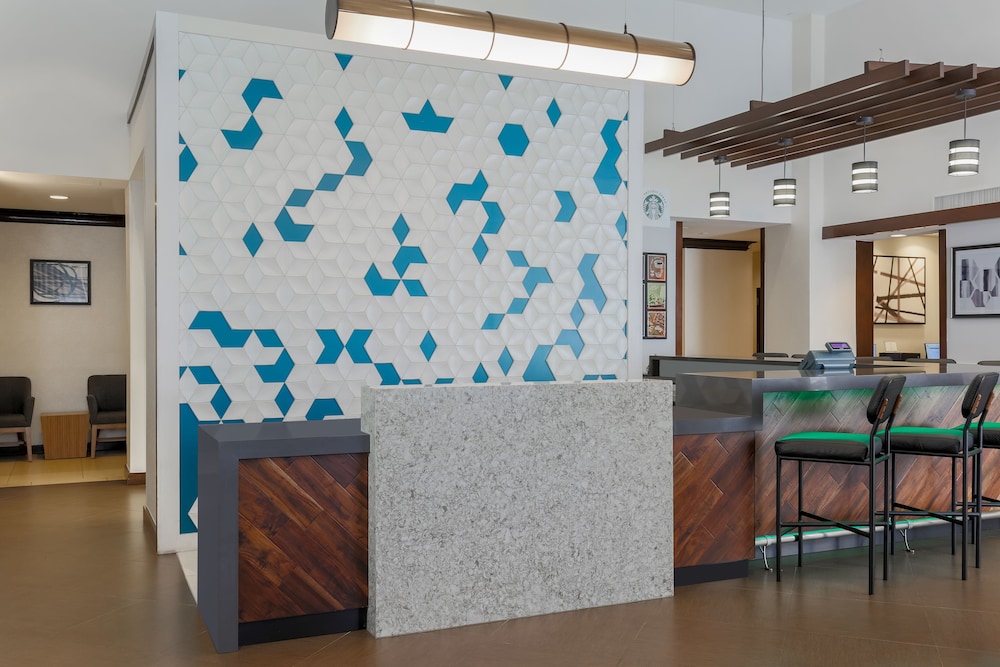 Lobby at HYATT PLACE DALLAS GRAPEVINE, GRAPEVINE - TX