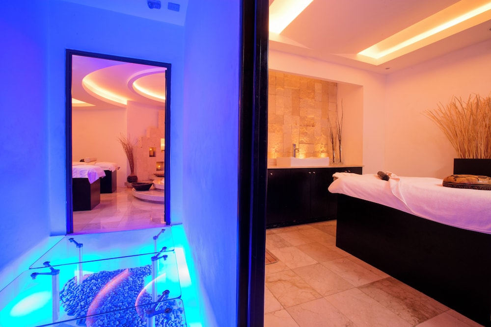 Krystal Grand Cancun All Inclusive 24/50