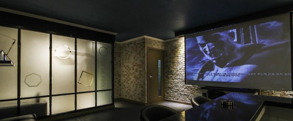 Goldenroot Hotel In Gimhae 22/35