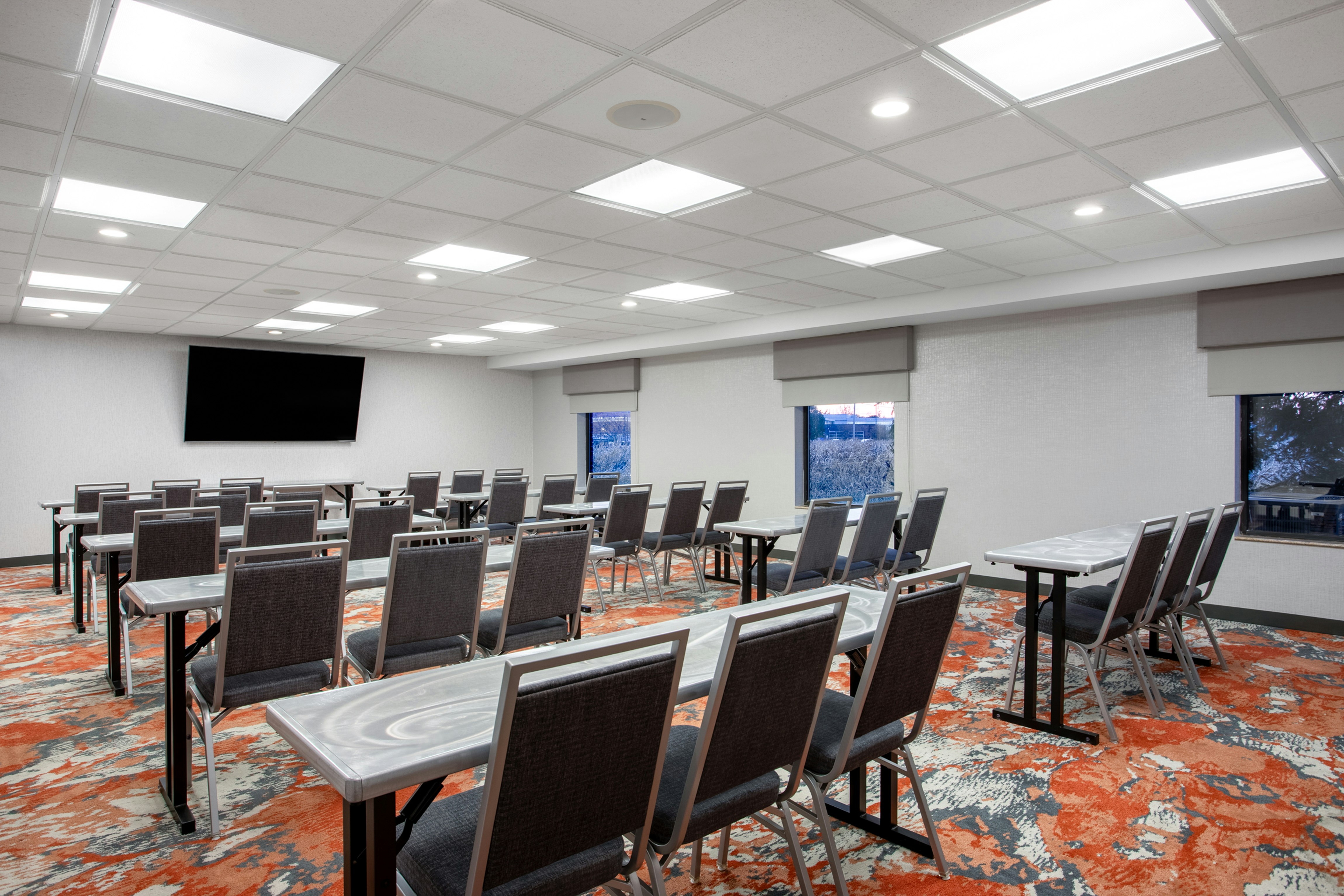 Hampton Inn and Suites Muncie 35/43