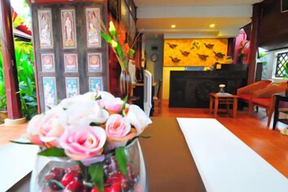 Ruen Kanok Thai House 14/33