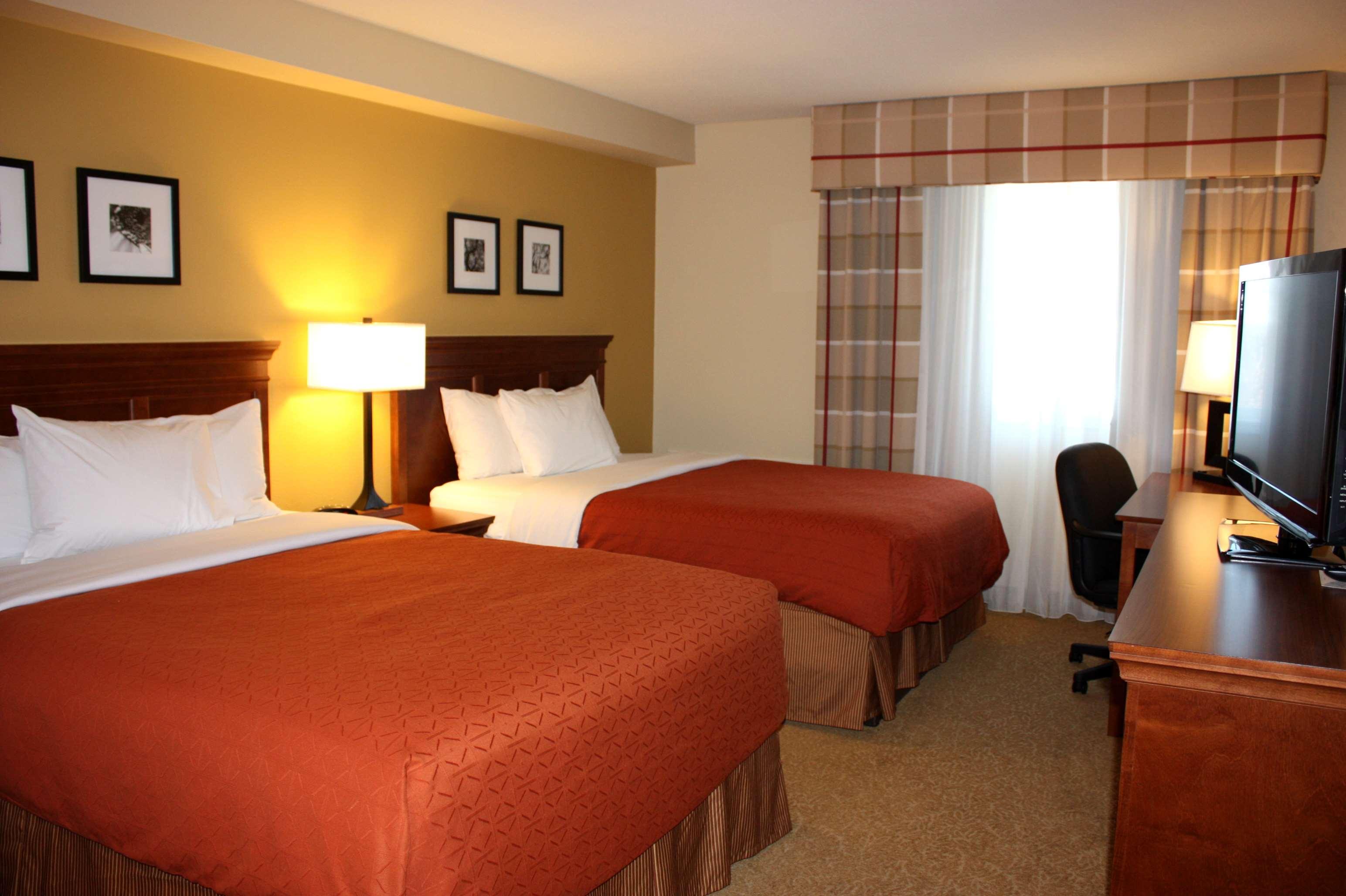 ROOM, 2 QUEEN BEDS