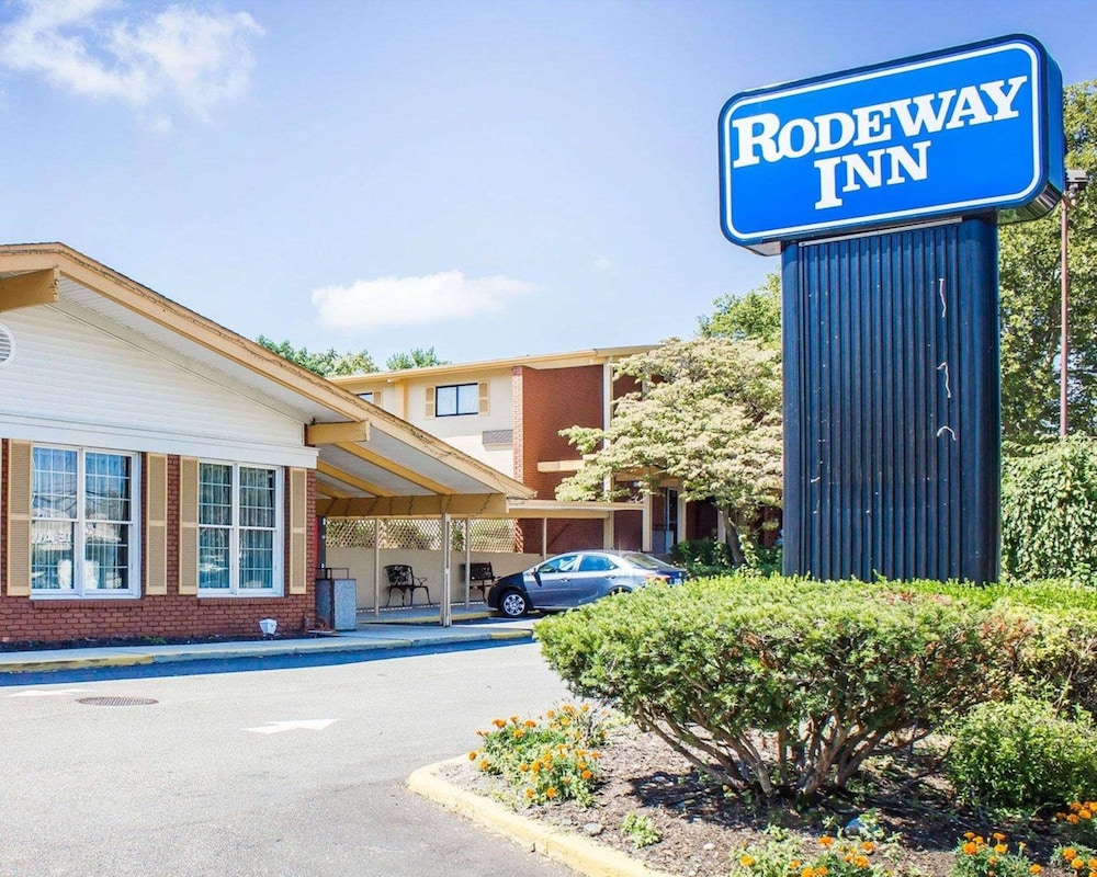 Rodeway Inn Huntington Station - Melville 1/40