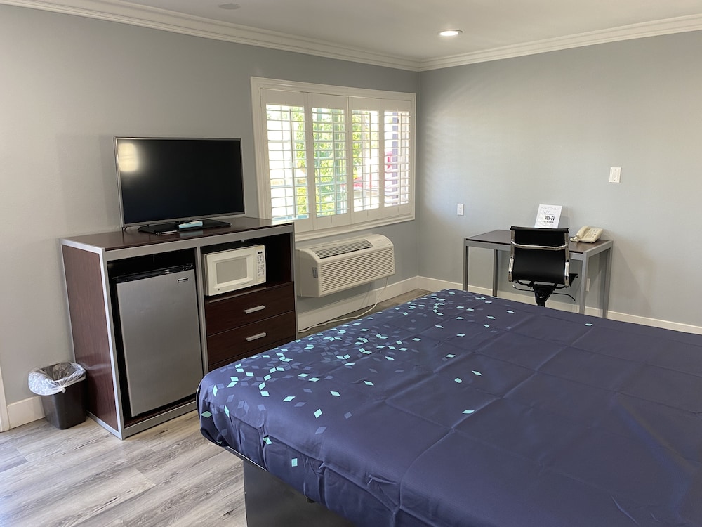 Regency Motel of Brea 15/25