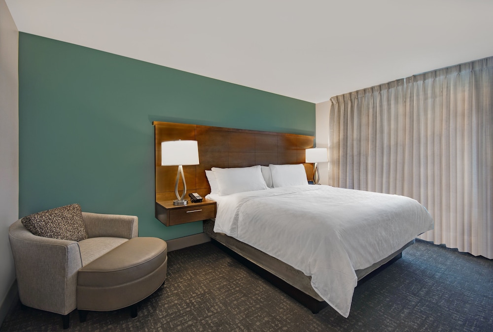 Staybridge Suites Sterling Heights Detroit Area 20/65