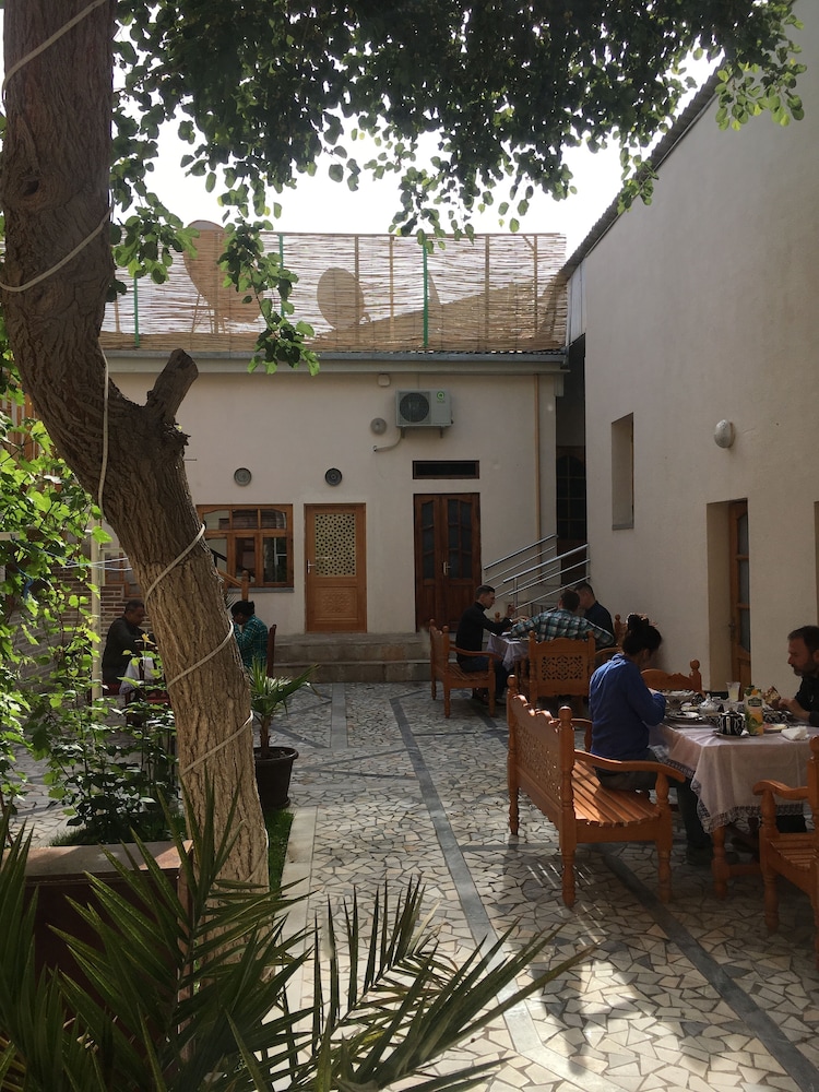 Hotel Old Bukhara 5/50