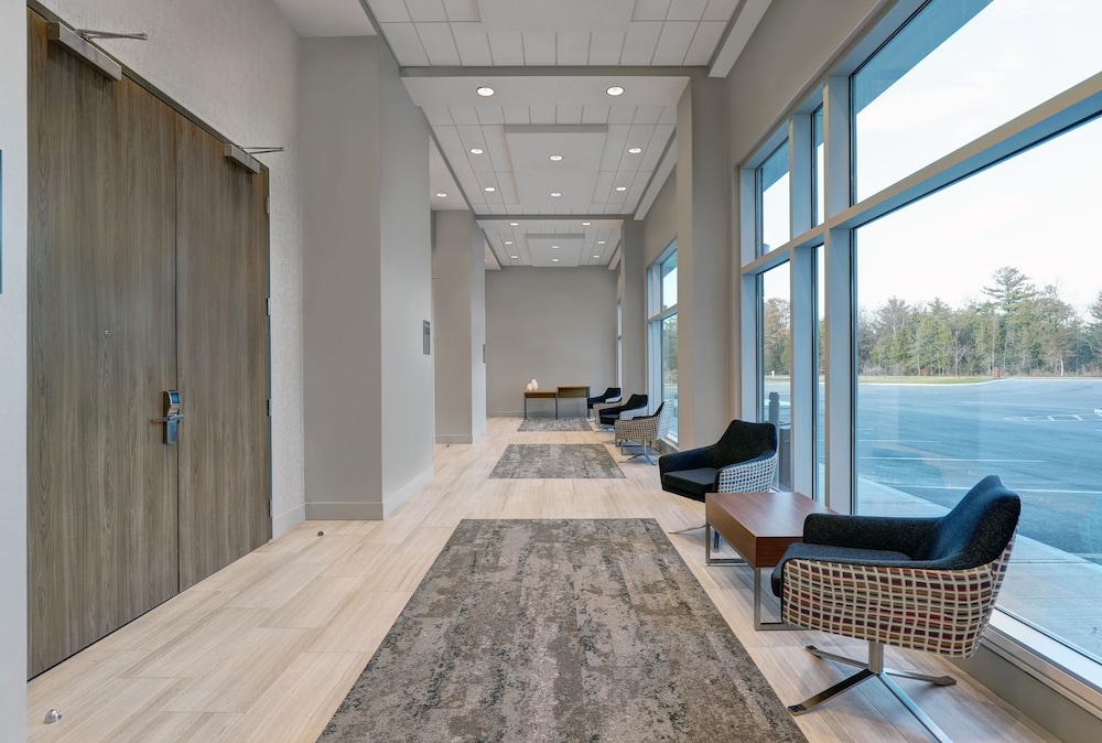 Candlewood Suites Kingston West 20/62