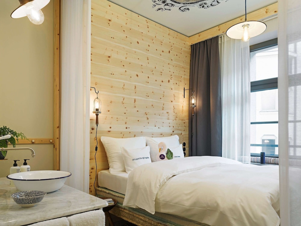 25hours Hotel The Royal Bavarian 13/75