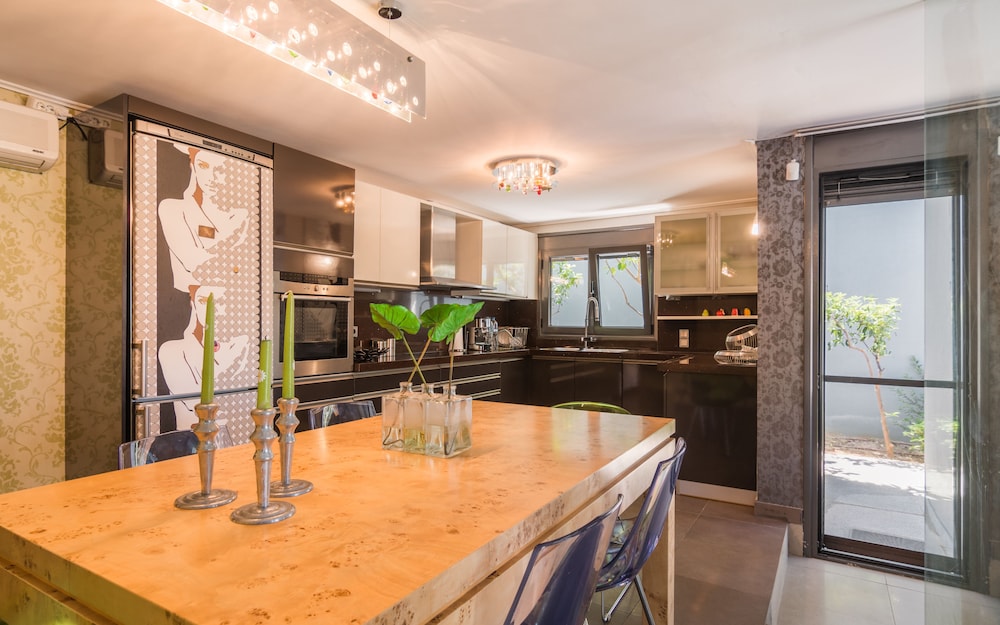 Villa Adam 28/50