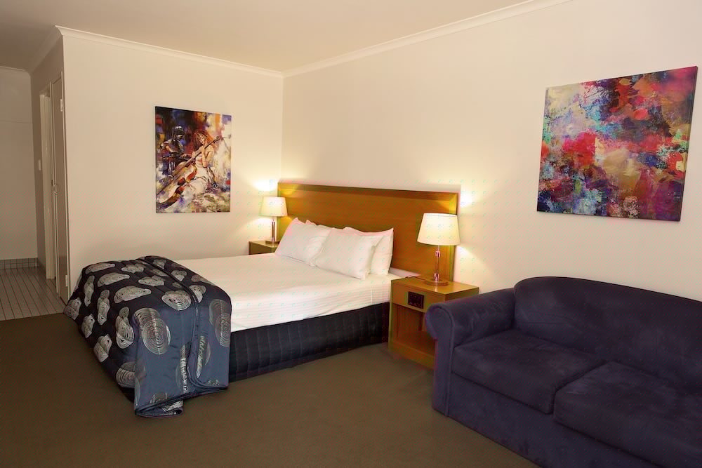 White Lace Motor Inn 29/67