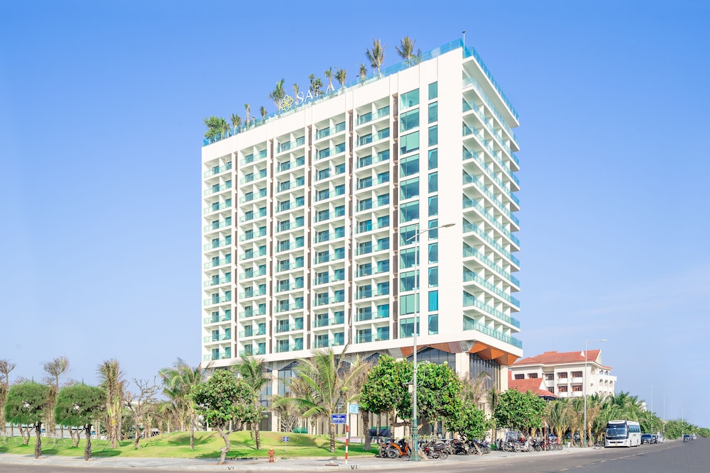 Sala Grand TuyHoa Hotel 1/50