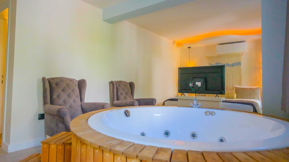 Salonika Suites 20/38