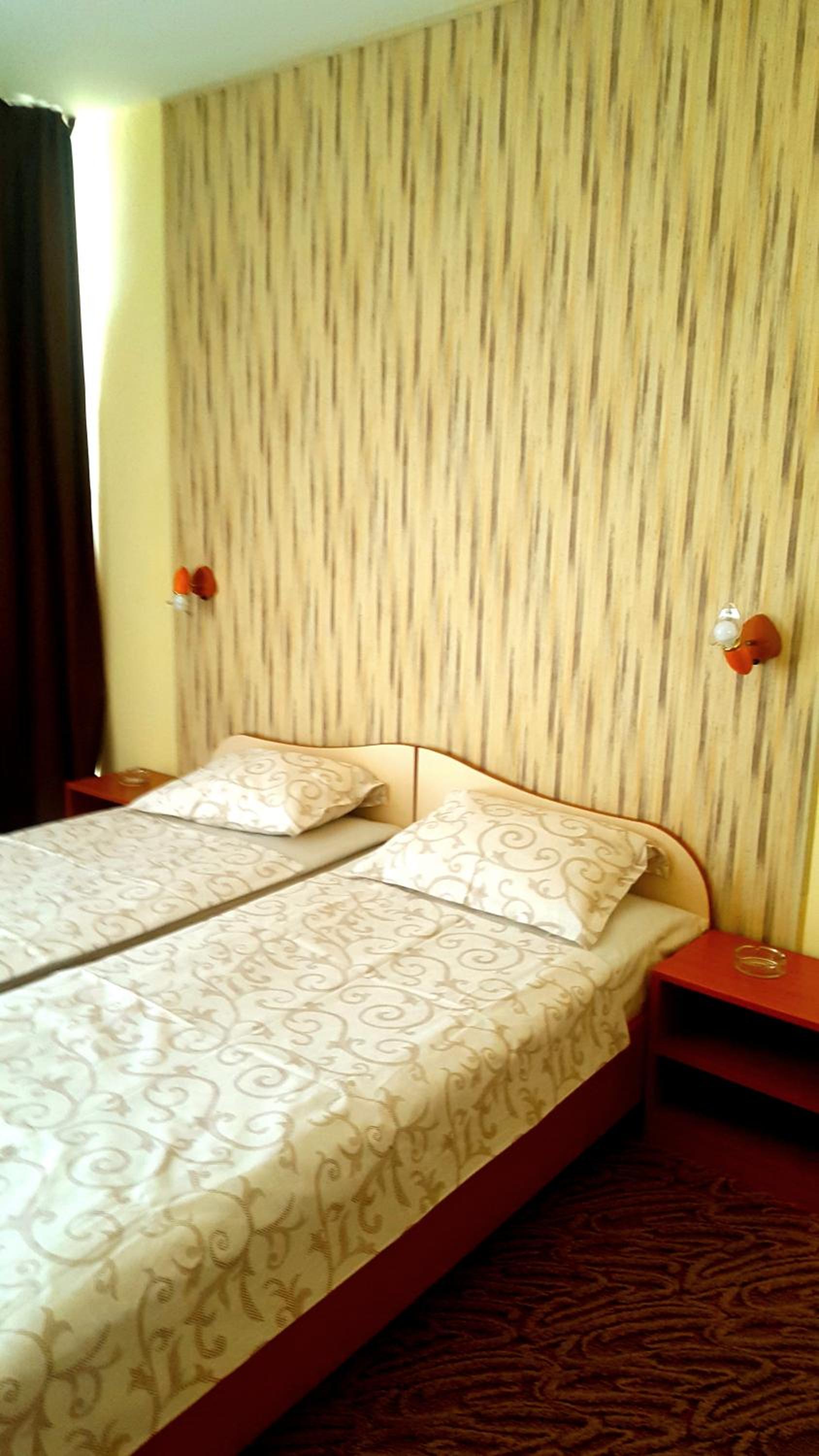 Balaton Hotel 26/52