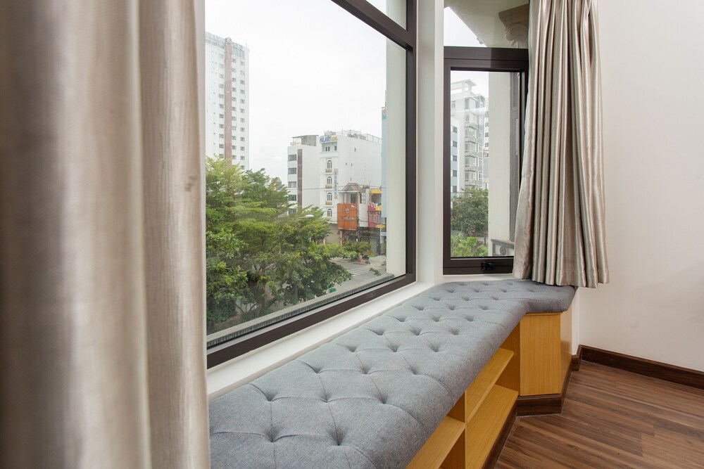 Brilliant Majestic Hotel 30/50