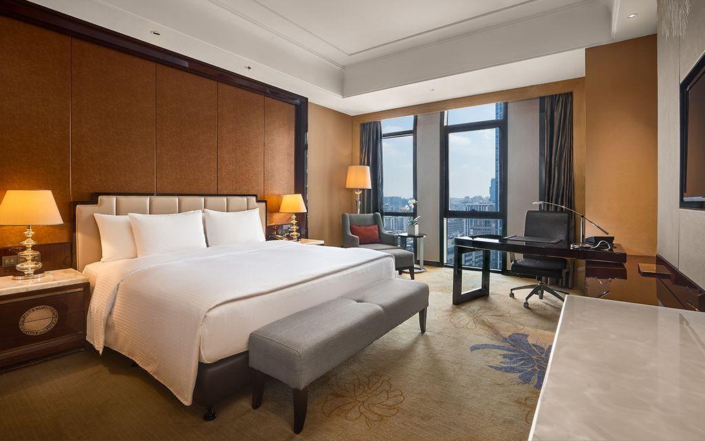 Deluxe, King Bed, Executive Level