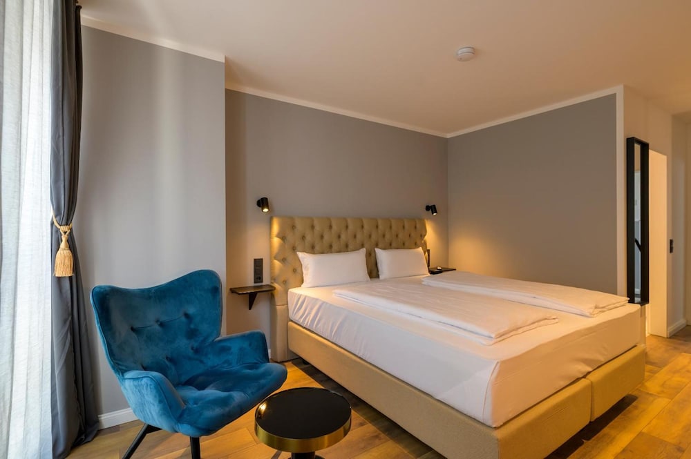 Nikii City Hotel 5/42