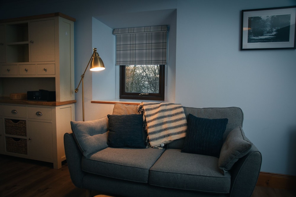 Armadale Castle 36/50