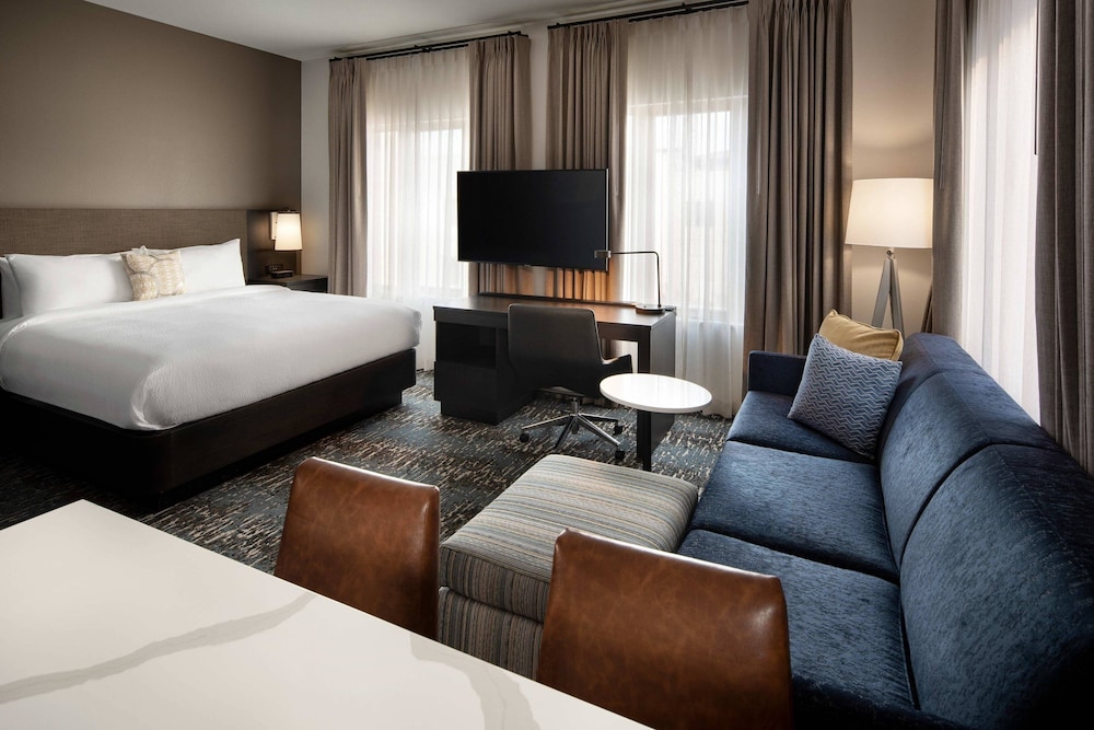 Residence Inn by Marriott Los Angeles Glendale 16/50