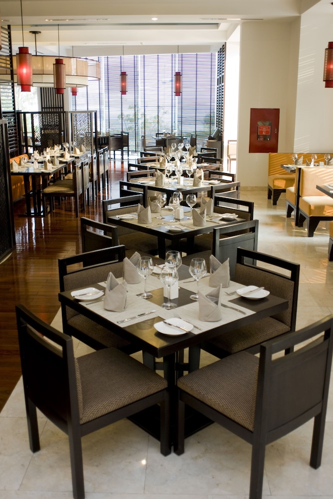 Novotel Ha Long Bay 32/47