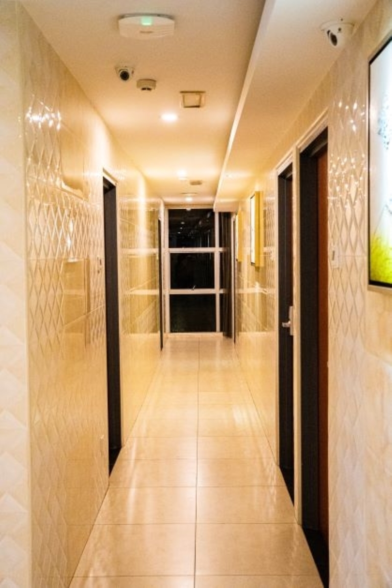Suwara Hotel 25/36