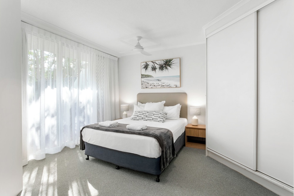 NOOSA TROPICANA 12/50