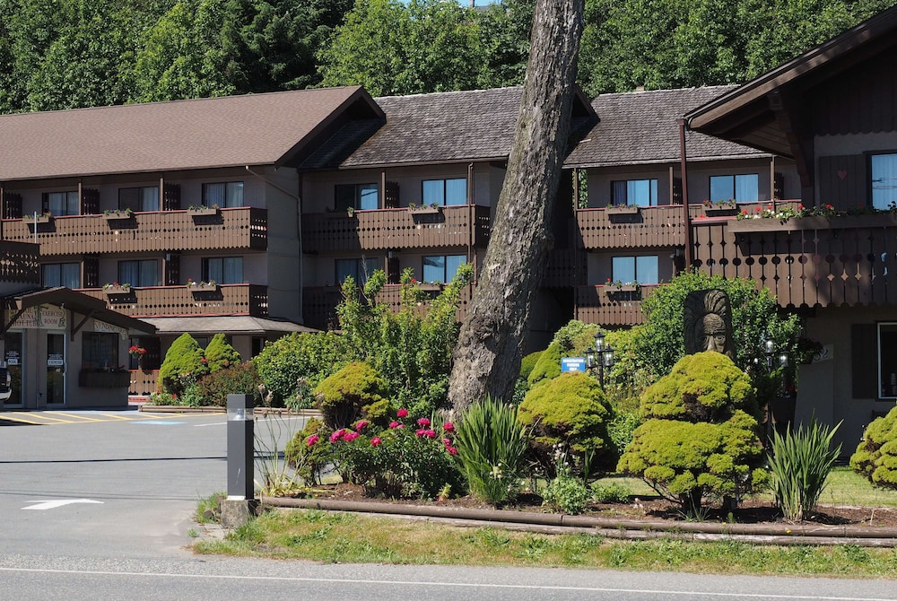 Ramada by Wyndham Campbell River in CAMPBELL RIVER
